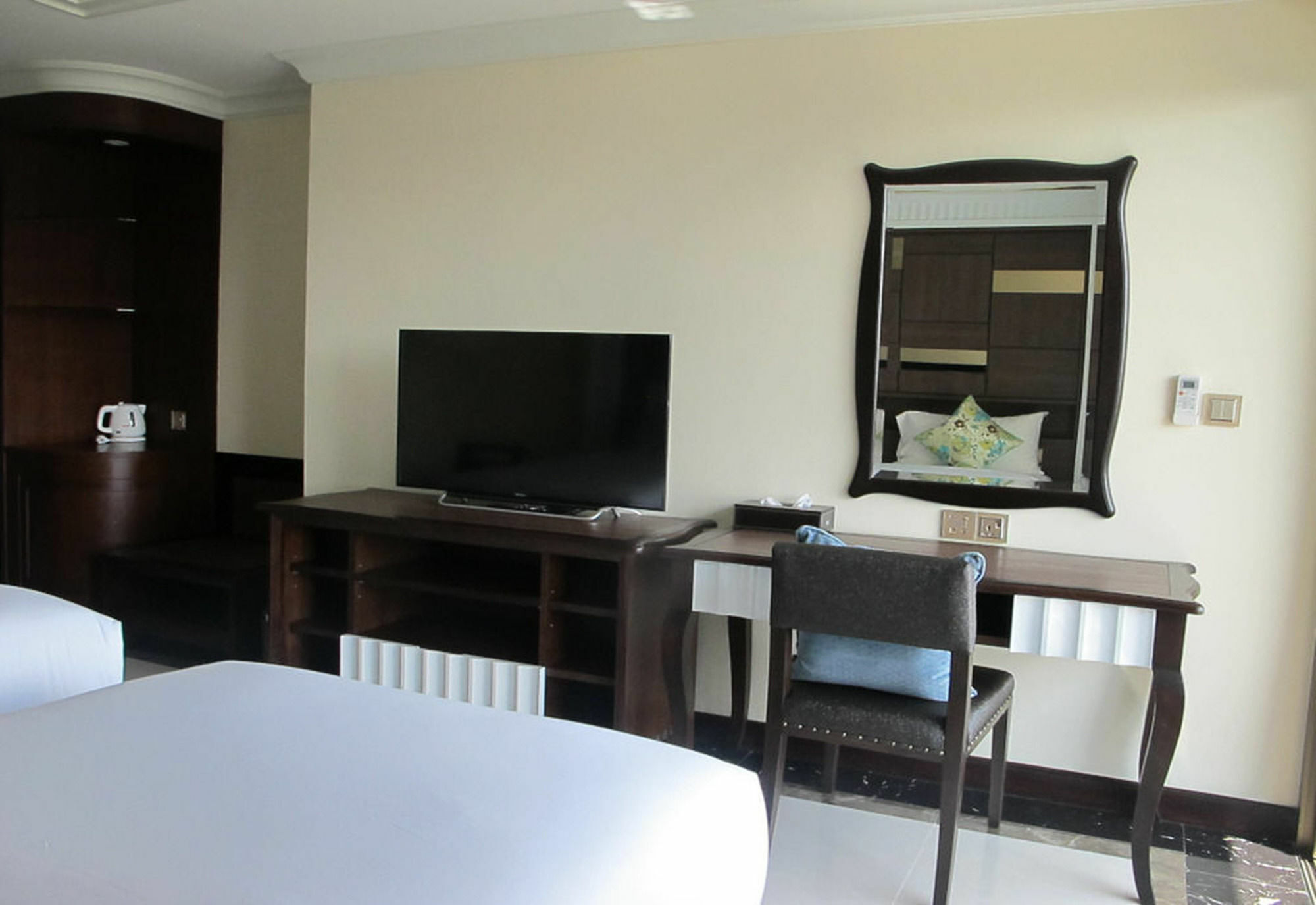 March Hotel Pattaya Luaran gambar