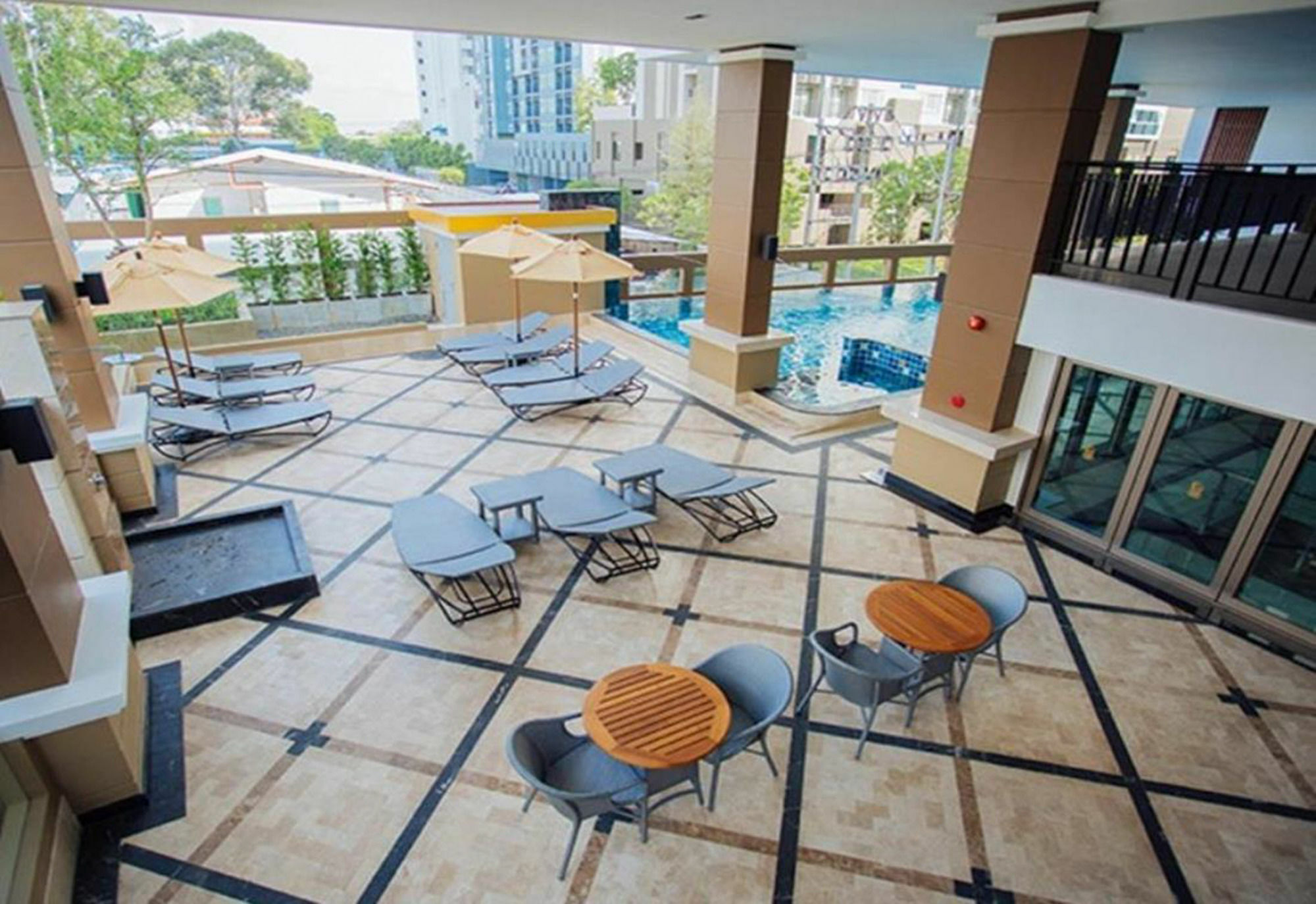 March Hotel Pattaya Luaran gambar